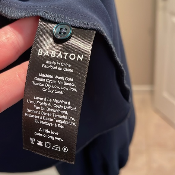 Aritzia Babaton Blouse Emerald Green Size Medium - Picture 4 of 5